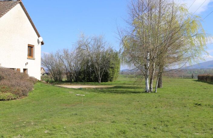 Pavillon sur 4 881 m² avec vue dégagée — photo 4