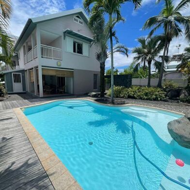 Maison 8 pièces 579600 €