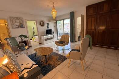 Appartement 2 pièces 890 €