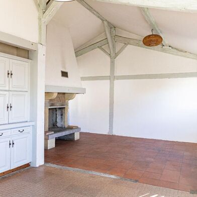 Appartement 3 pièces 195750 €