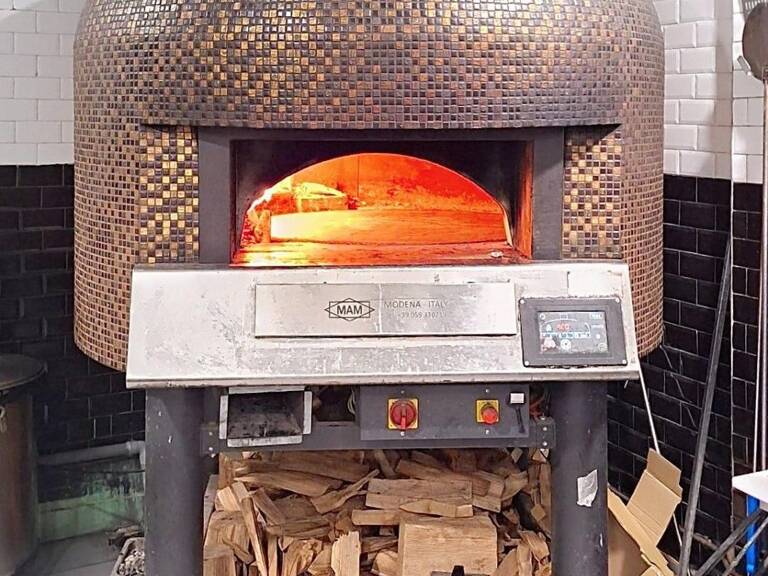 PIZZERIA à vendre: fort CA et faible loyer. Rare à FONTENAY SOUS BOIS (94) — photo 1