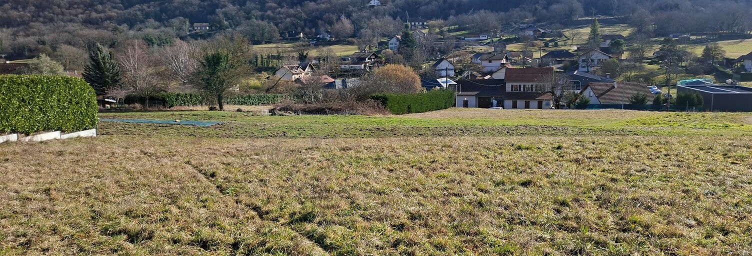 Terrain  791 m² à vendre à Saint-Pierre-de-Curtille (73310)
