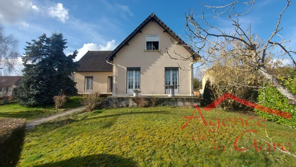 Villa / Maison  T6 à vendre Sézanne 51120