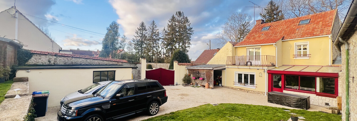 Maison 6 Pièces 121 m² à vendre à Auneau-Bleury-Saint-Symphorien (28700)