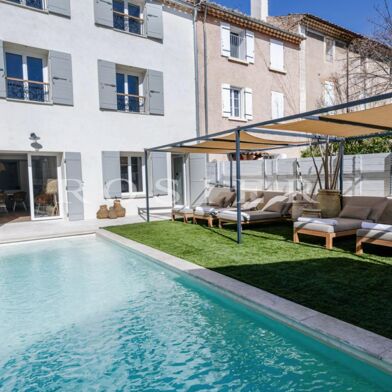 Maison 8 pièces 779790 €