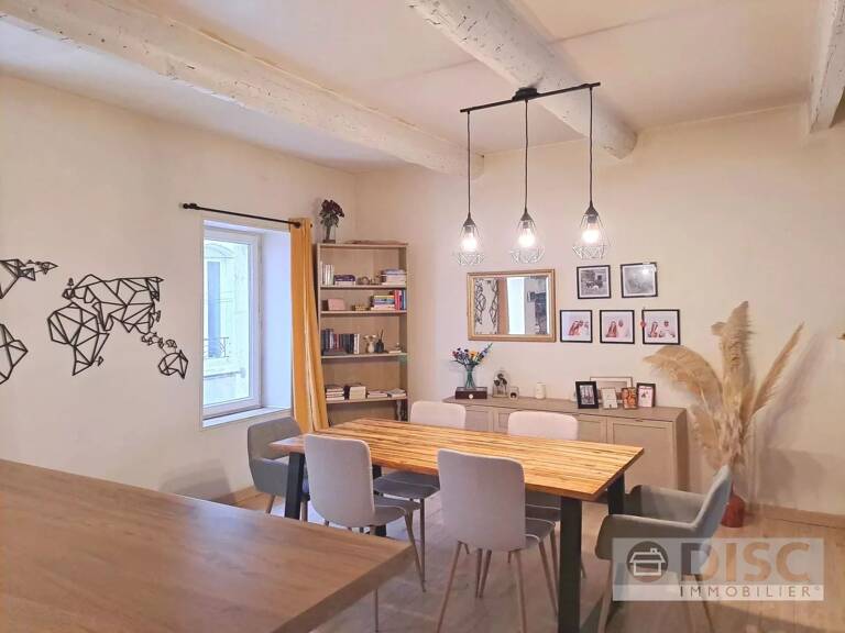 Maison de village avec 4 chambres, terrasse, garage — photo 1