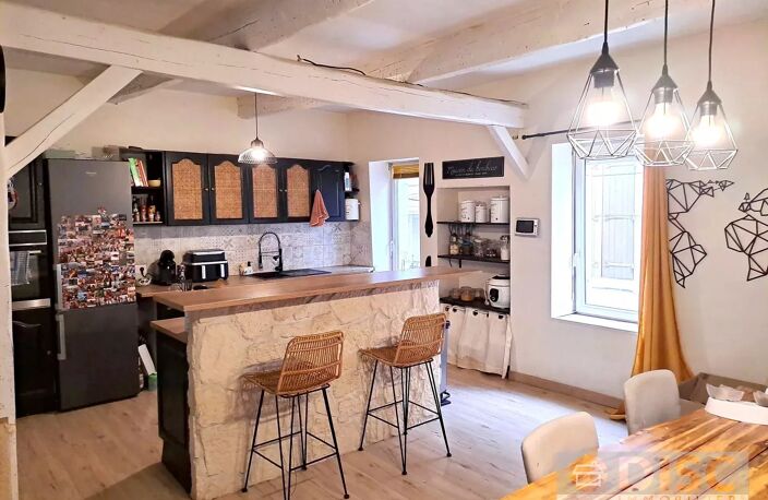 Maison de village avec 4 chambres, terrasse, garage — photo 2