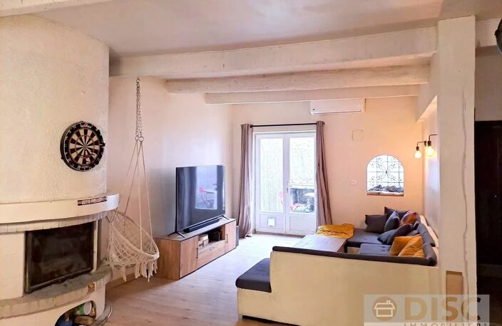 Maison de village avec 4 chambres, terrasse, garage — photo 4