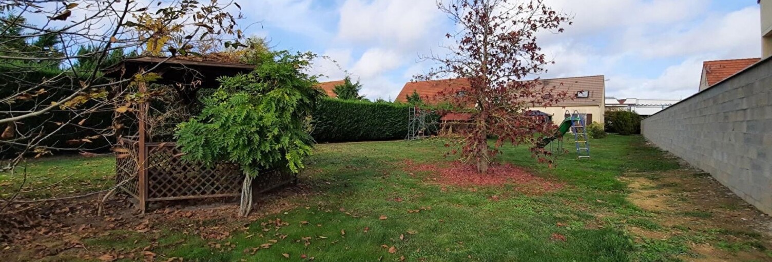 Terrain  805 m² à vendre à Varennes-sur-Seine (77130)