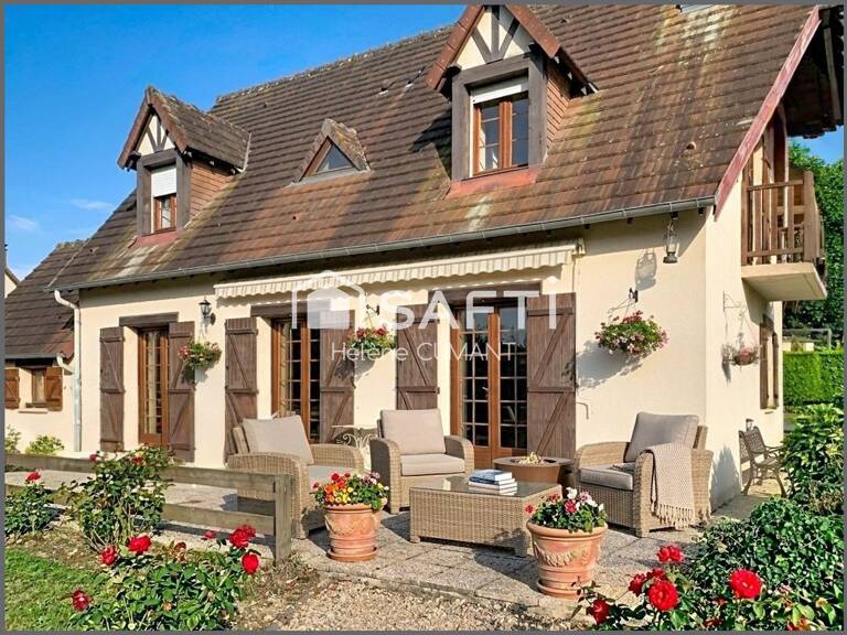 Maison lumineuse, en parfait état, au coeur du bourg de Cambremer. — photo 1
