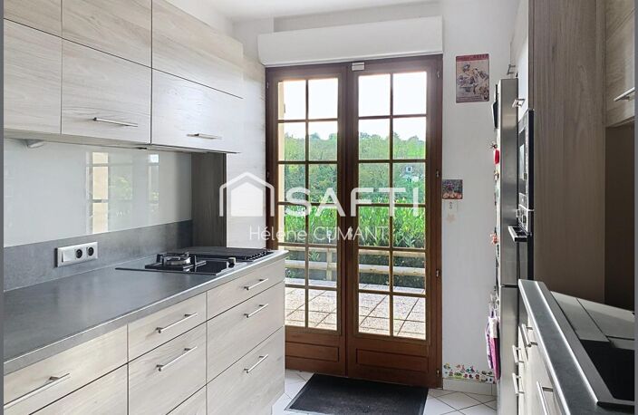 Maison lumineuse, en parfait état, au coeur du bourg de Cambremer. — photo 5