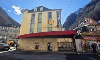 Commerce 9 Pièces 355 m² à vendre à Cauterets (65110)