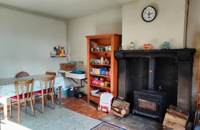 Ferme à Saint-Laurent-sur-Gorre — photo 2