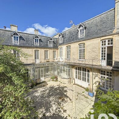 Maison 17 pièces 892000 €