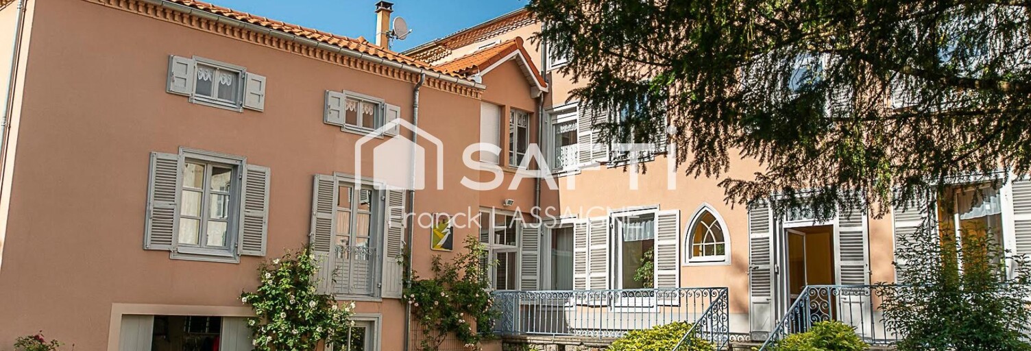 Maison 15 Pièces 387 m² à vendre à Ambert (63600)