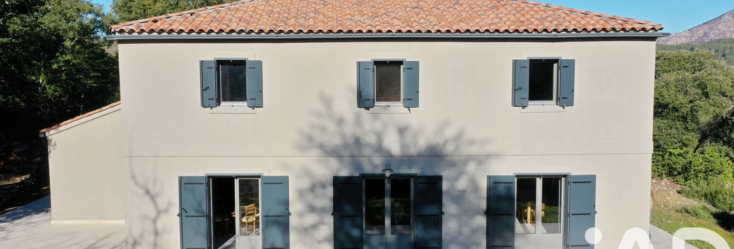 Maison 6 Pièces 227 m² à vendre à Châteauvert (83670)