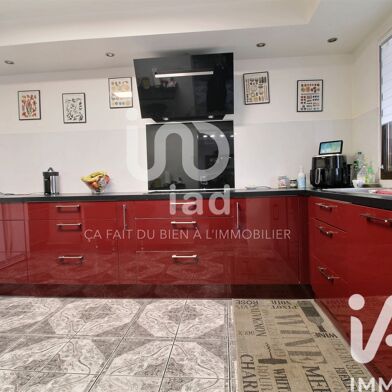 Maison 7 pièces 400000 €