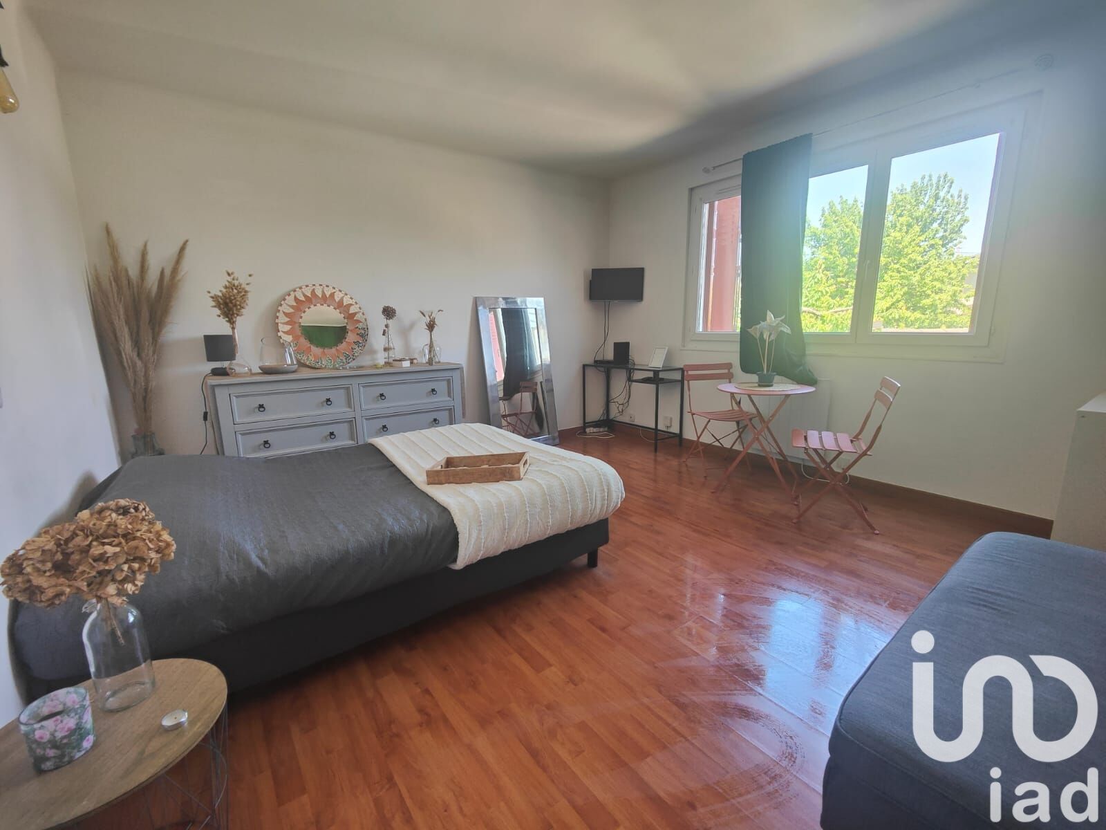 Sainte-Genevieve-des-Bois - 29m² - 1p.