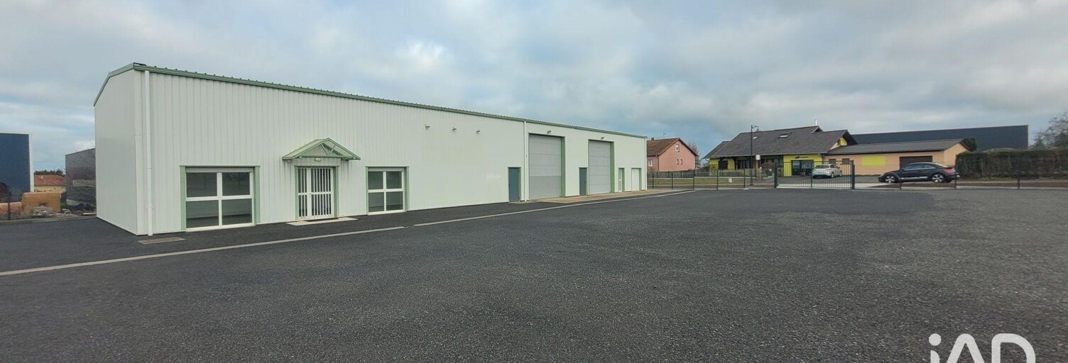 Commerce  396 m² à louer à Saint-Jean-Kourtzerode (57370)