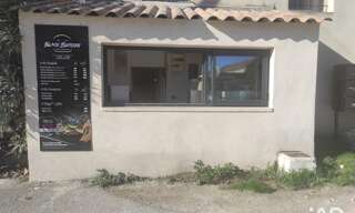 Commerce  601 m² à vendre à Maubec (84660)