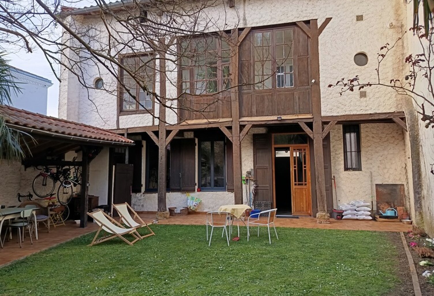 Demeure de Caractère Rénovée avec Jardin en Bord de Canal — photo 1