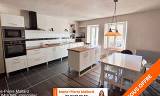 Maison 10 Pièces 156 m² à vendre à Bourganeuf (23400)