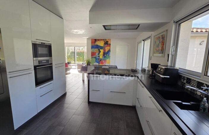 Villa contemporaine d’exception – 160 m² - 6 pièces à SAUCATS (33) — photo 5