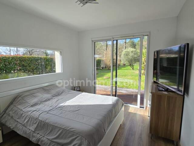 Villa contemporaine d’exception – 160 m² - 6 pièces à SAUCATS (33) — photo du bien