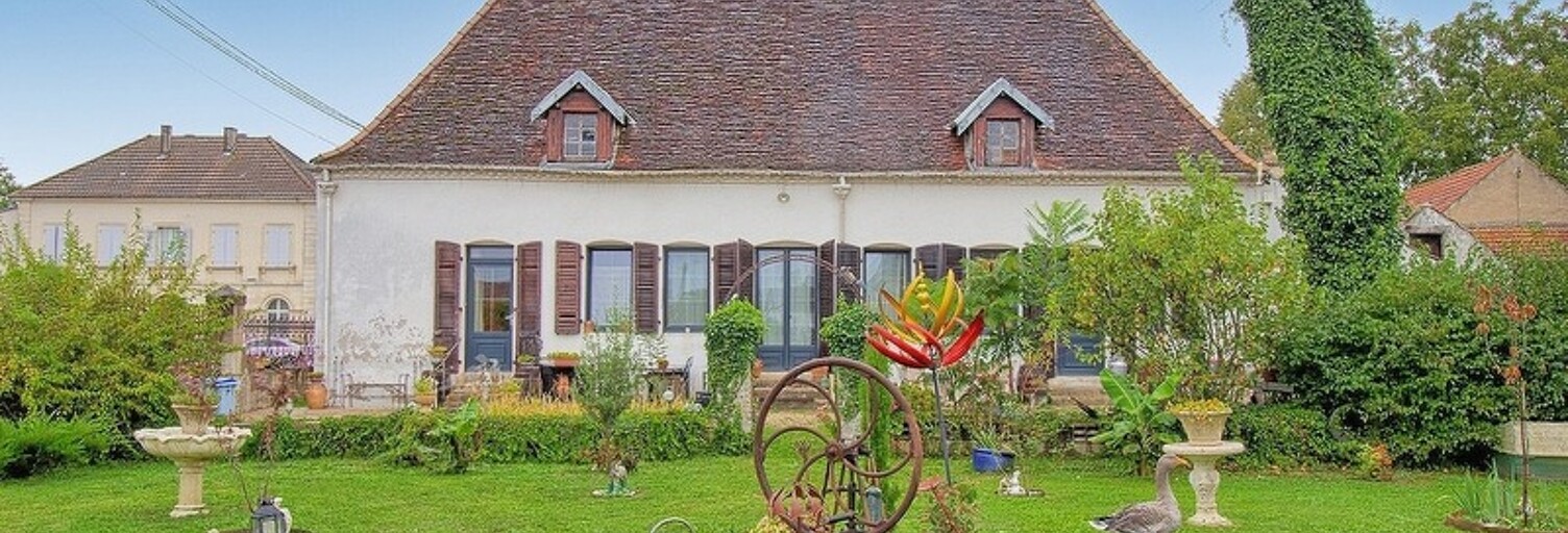 Maison 9 Pièces 205 m² à vendre à Tavaux (39500)