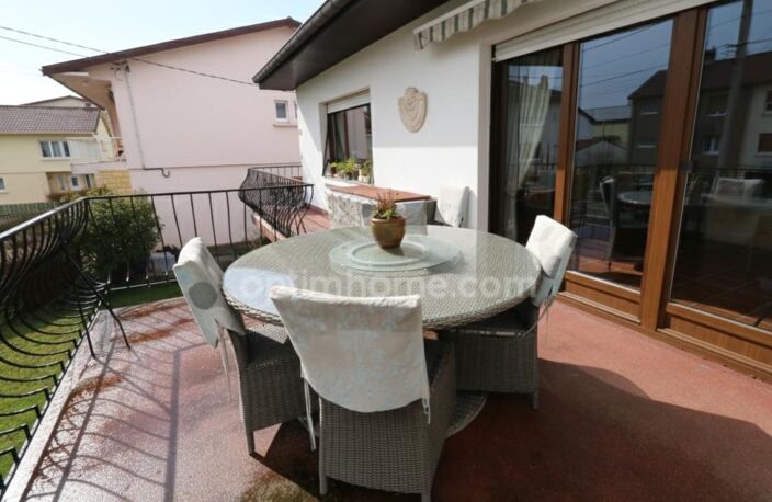 YUTZ – PAVILLON INDIVIDUEL F5 AVEC TERRASSES ET GARAGE — photo 4