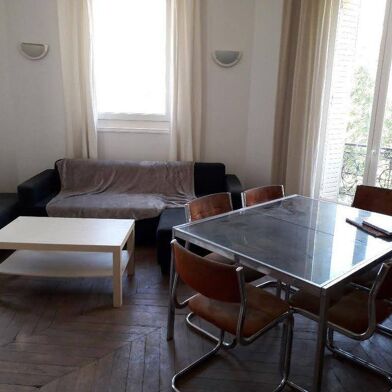 Appartement 4 pièces 3400 €