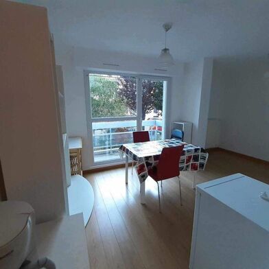 Appartement 1 pièces 450 €