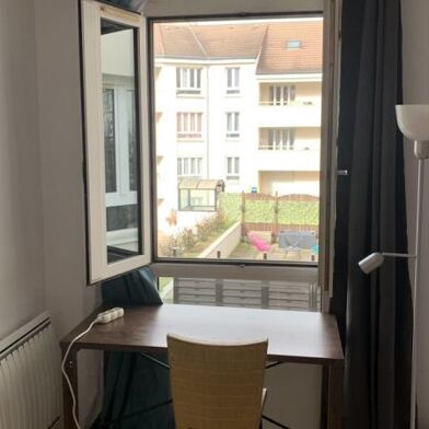 Appartement 1 pièces 570 €