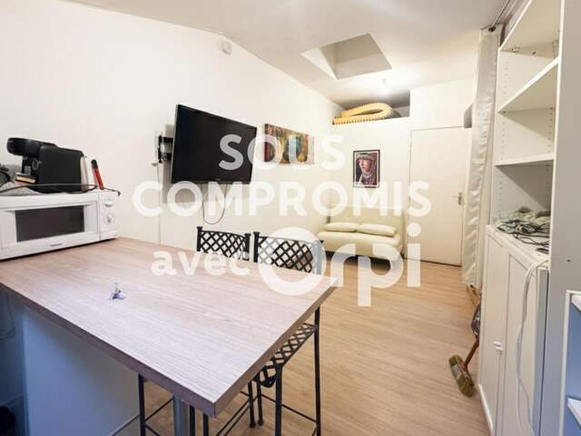 Appartement À Vendre — photo du bien