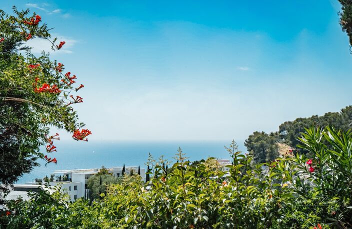Marseille 7ᵉ – Corniche Kennedy | Villa confidentielle avec vue mer panoramique — photo 3