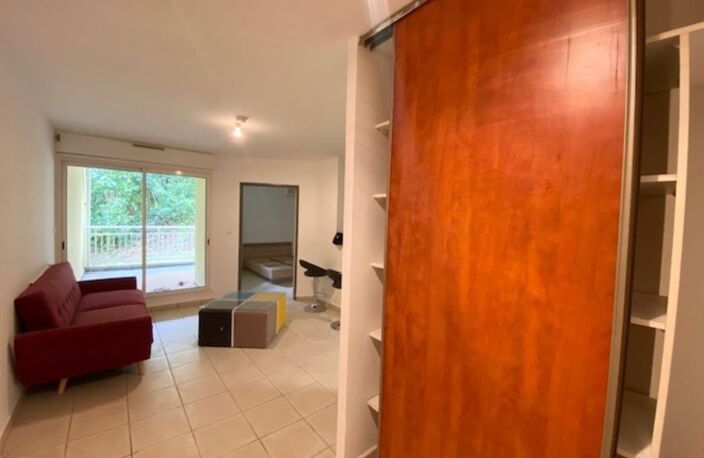 A louer Appartement 2 pièces 49 m² sur BELLE PIERRE (974) — photo 3