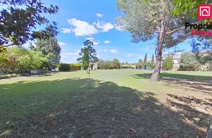 Propriété Ouveillan - 402 m² habitables - Piscine & dépendances — photo 2