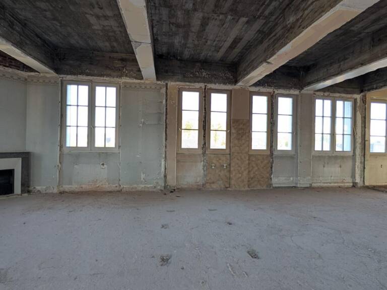Apt T5 de standing - Dernier étage avec ascenseur - Brive hyper centre avec vue dégagée - 359 000 Euros — photo 1