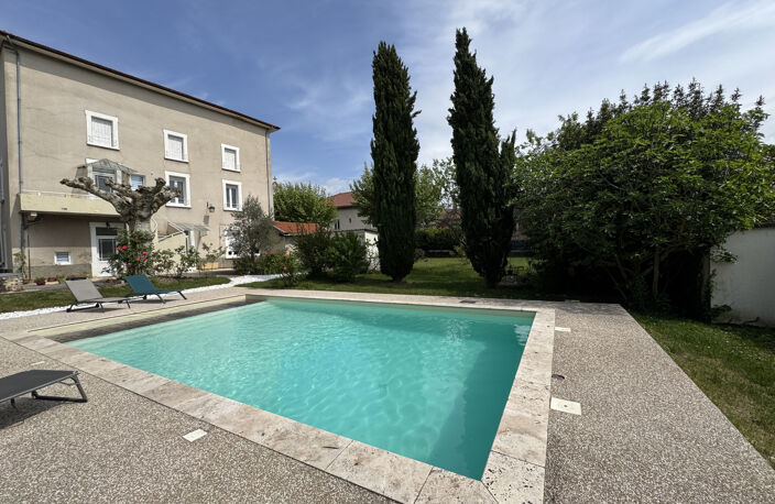Demeure de caractère T7 rénovée avec piscine — photo 2