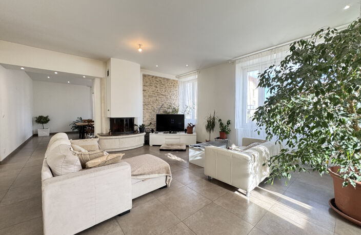 Demeure de caractère T7 rénovée avec piscine — photo 4