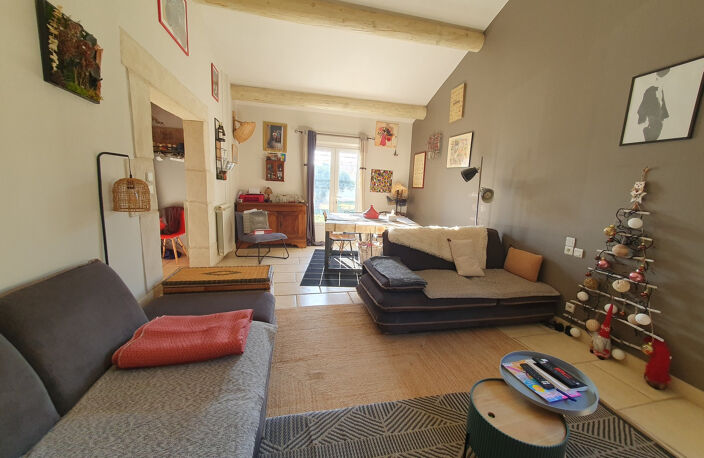 ENTRE NIMES ET BEAUCAIRE : Propriété constituée d'une Villa — photo 4