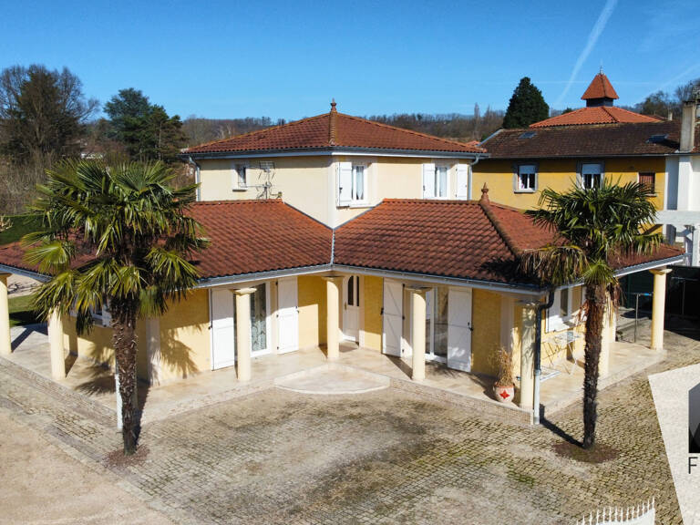 Parcieux-Maison contemporaine 164m2 avec piscine couverte, g — photo 1