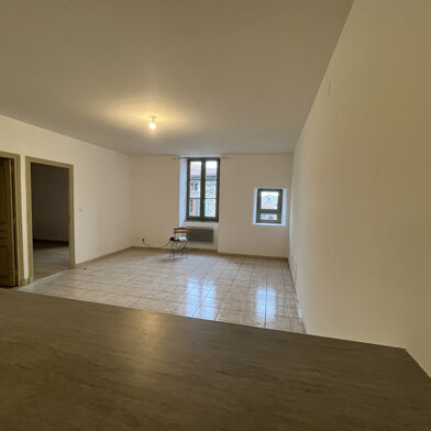 Appartement 3 pièces 555 €