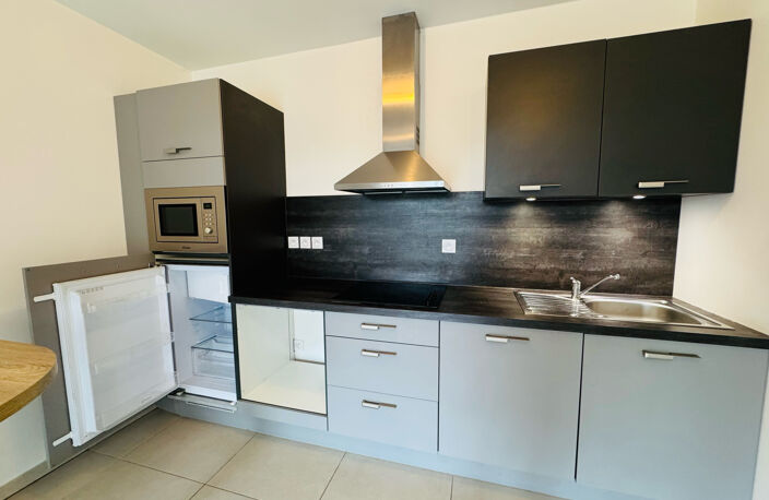 2 PIECES / GARAGE / PISCINE - BORMES LES MIMOSAS — photo 5
