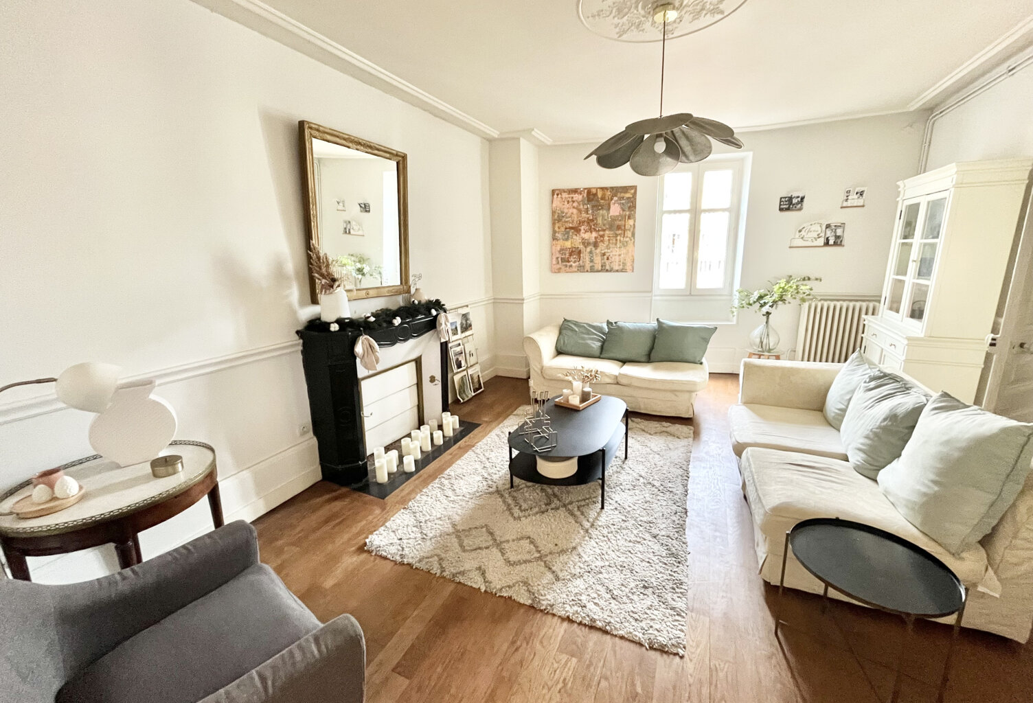 7 pièces de 183 M2 - Centre-ville - 5 chambres - Cuisine équ — photo 1