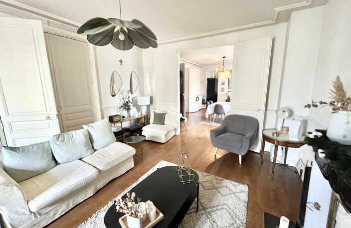 7 pièces de 183 M2 - Centre-ville - 5 chambres - Cuisine équ — photo 2