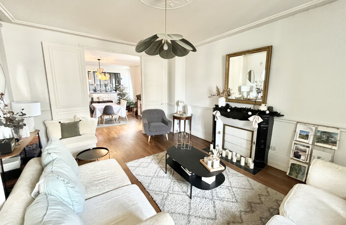 7 pièces de 183 M2 - Centre-ville - 5 chambres - Cuisine équ — photo 4