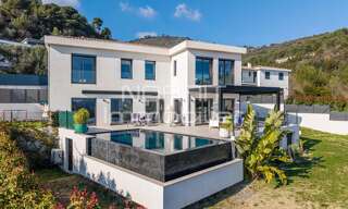 Maison 5 Pièces 187 m² à vendre à Falicon (06950)