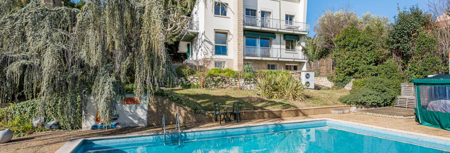 Maison 8 Pièces 200 m² à vendre à Aubagne (13400)