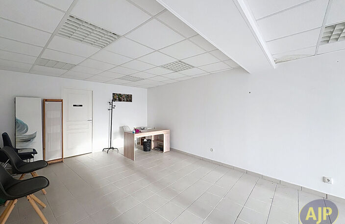 Local commercial CASSY Lanton — photo 4